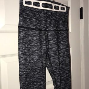 ✨Women’s Lulu Lemon leggings✨